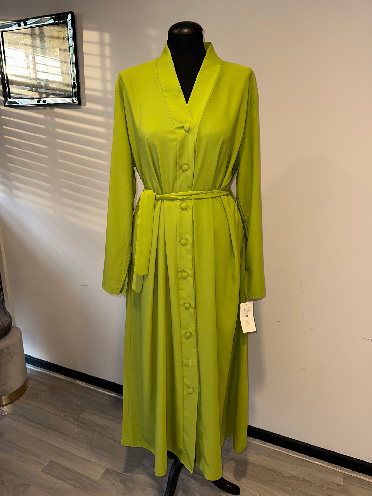 Habaya dress with buttons