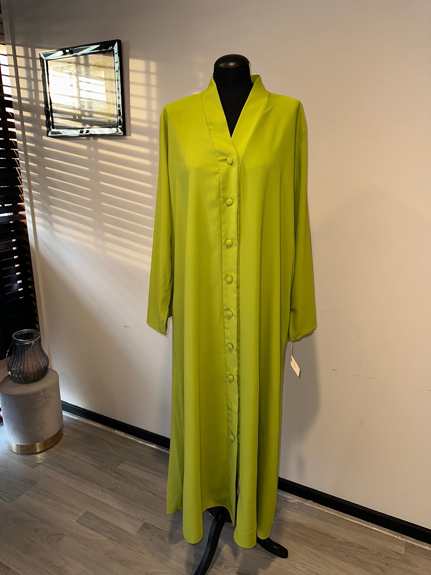 Habaya dress with buttons