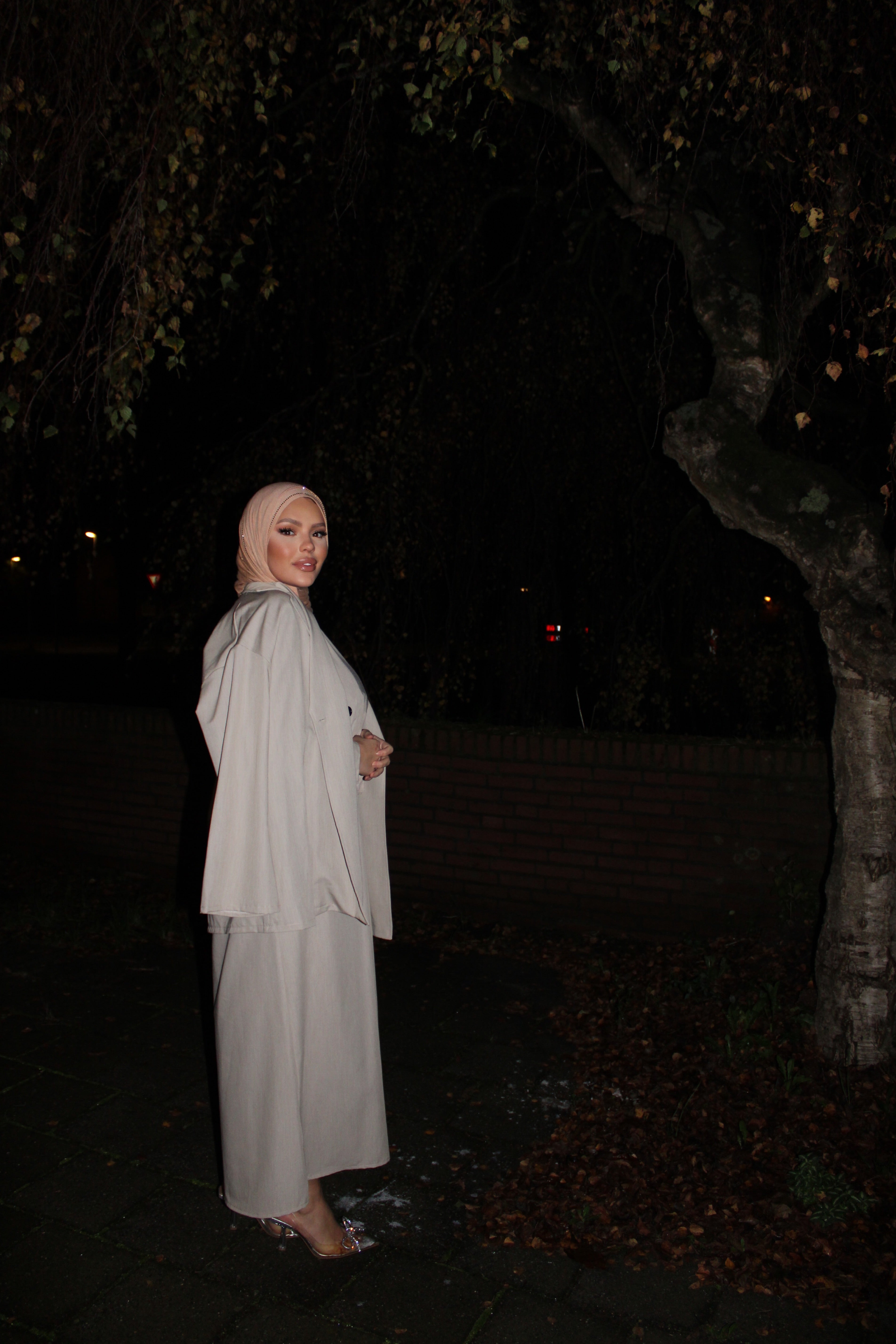Linnen 2 piece habaya + Colbert