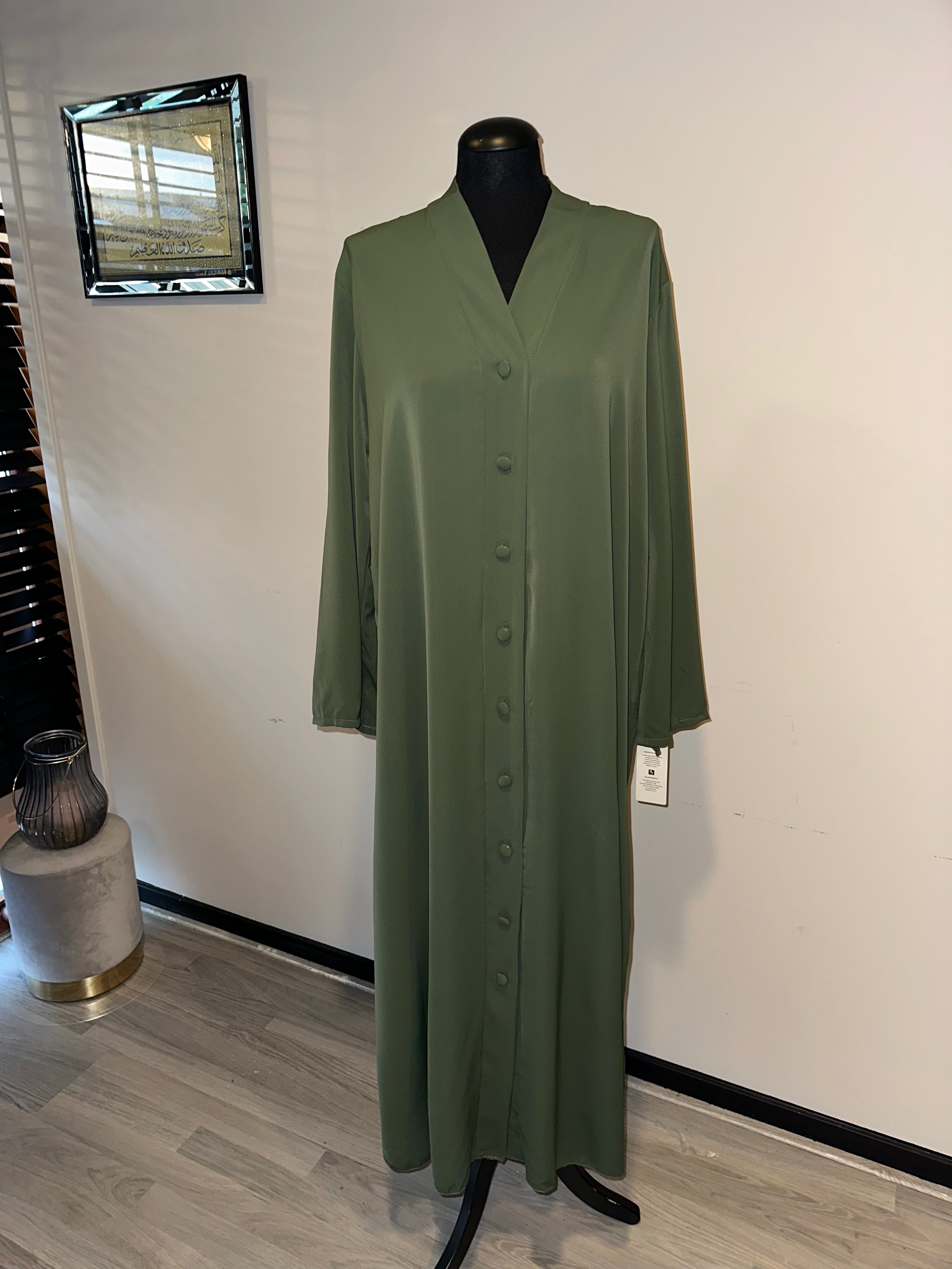 Habaya dress with buttons