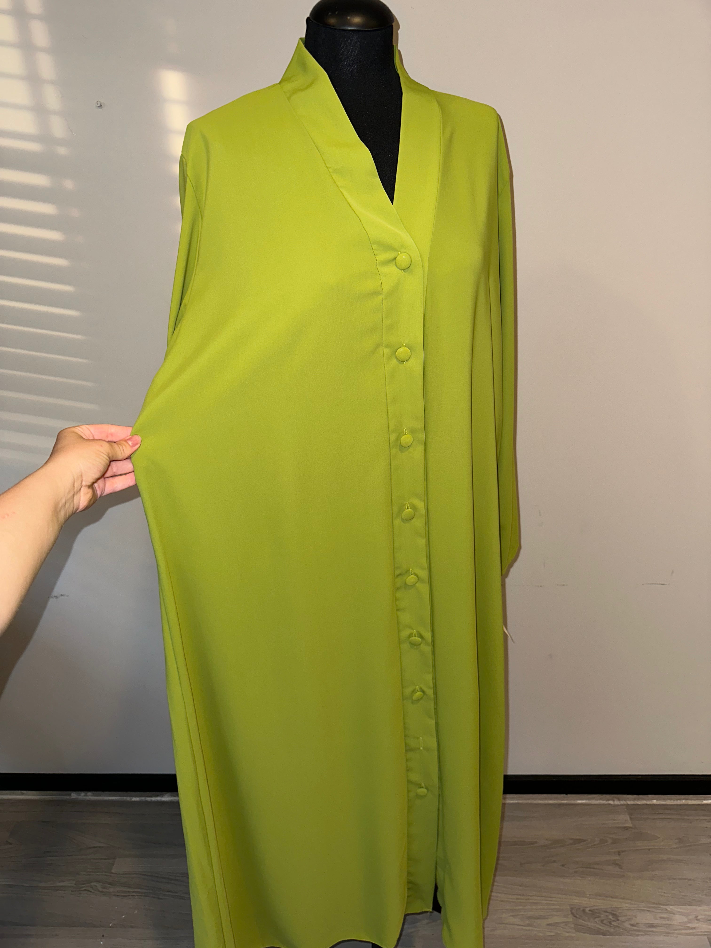 Habaya dress with buttons